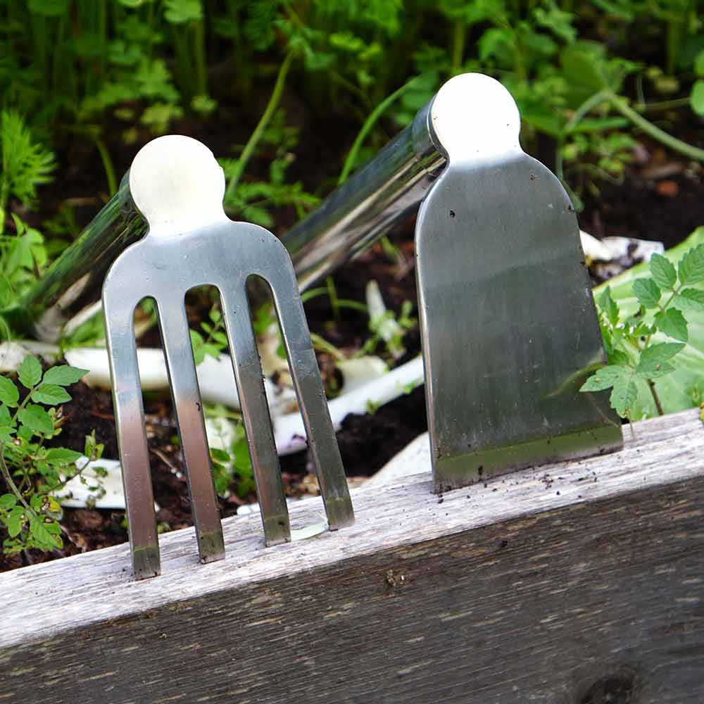 Herramienta Indestructible de Acero Inoxidable para Jardinería: Azada y Cultivador