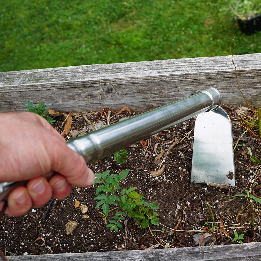 Herramienta Indestructible de Acero Inoxidable para Jardinería: Azada y Cultivador