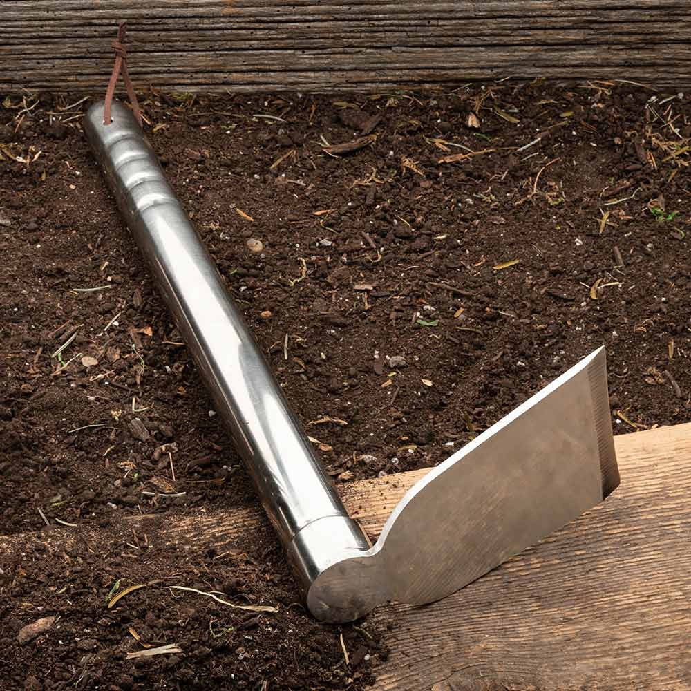 Herramienta Indestructible de Acero Inoxidable para Jardinería: Azada y Cultivador