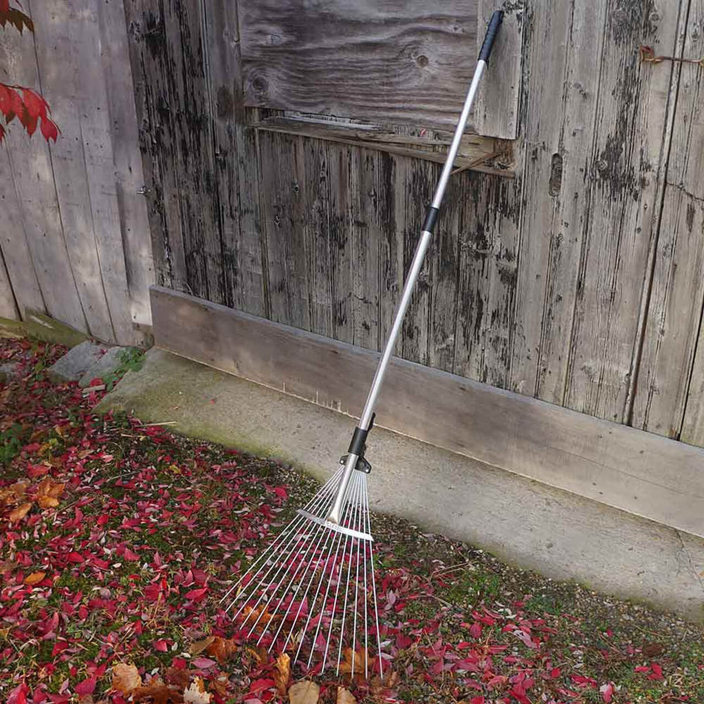 Rastrillo de jardín y hojas plegable con mango extensible