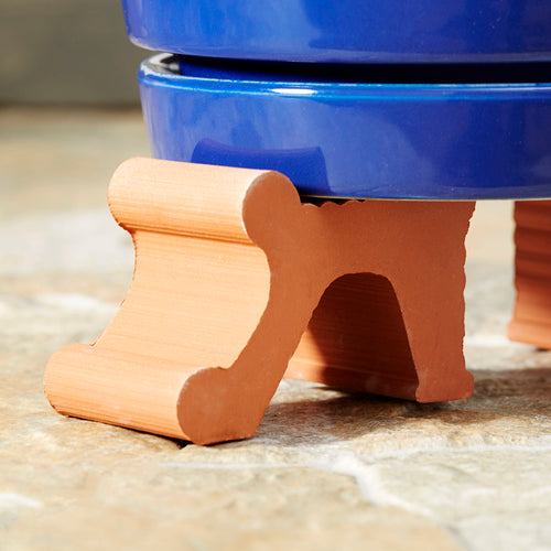 Patas tradicionales de terracota para macetas elevadoras de jardineras grandes de arcilla natural