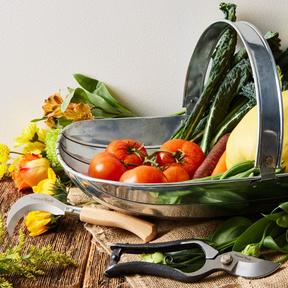 Cesto para jardín de acero galvanizado de inspiración vintage con asa giratoria