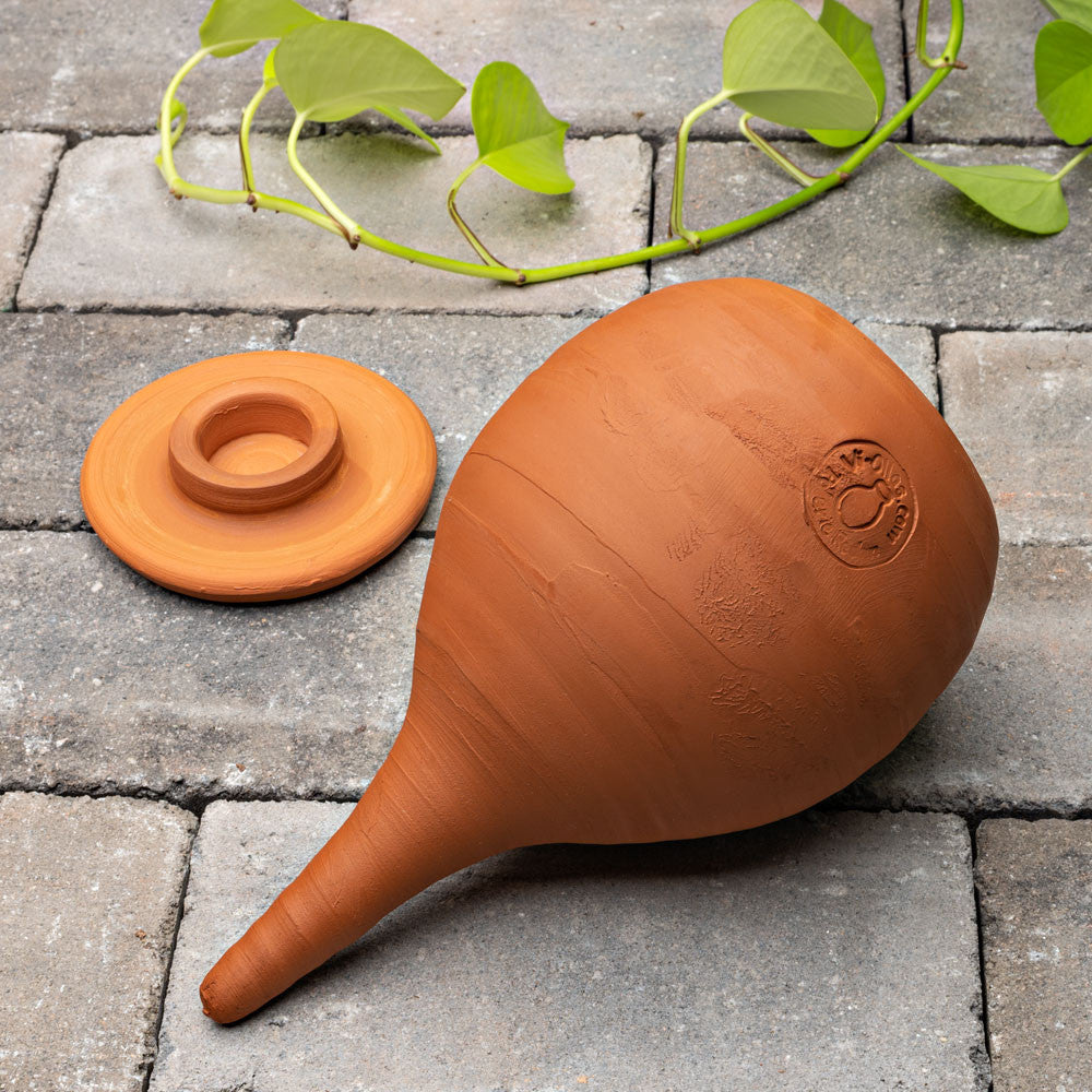 Hidratador de plantas de terracota mediano en forma de lágrima